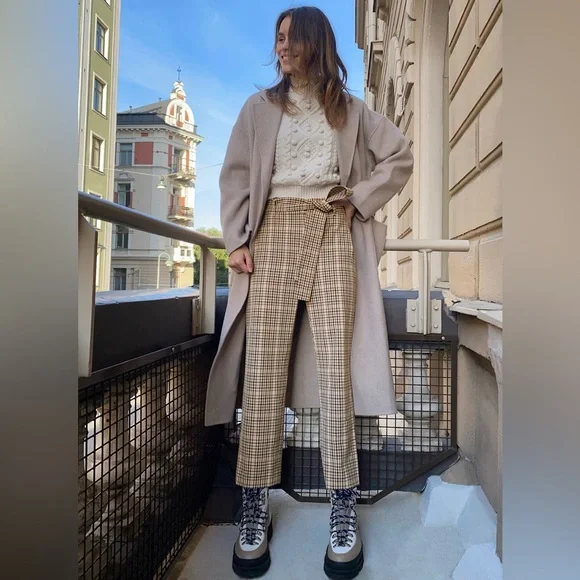 SOLD- WILFRED New Tie Front Pants size 4 - Picture 8 of 8